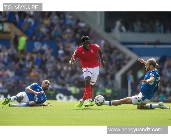 球星足球模仿：从技术到风格的全面分析与实践技巧